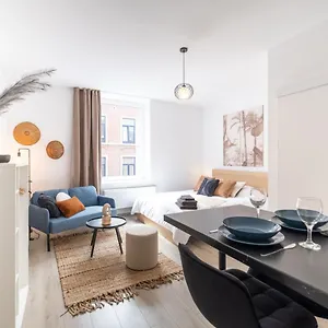  Apartment Chic Proche Aeroport & Centre-ville
